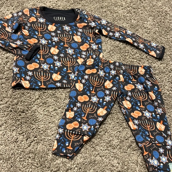 Clover Baby and Old Navy Hanukkah pajamas - Picture 2 of 4